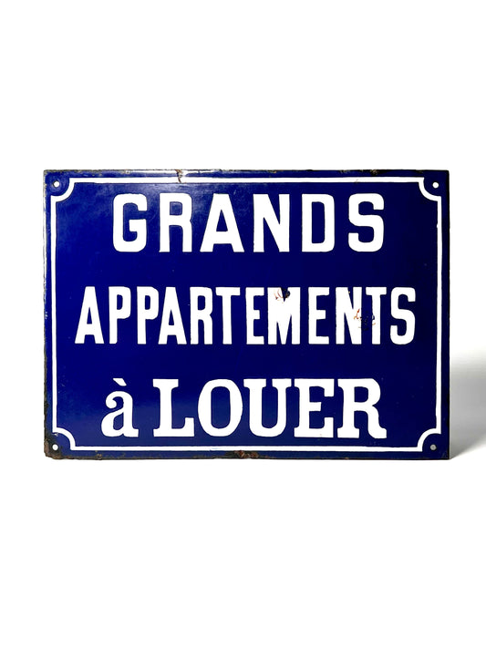 French Blue and White Grands Apartment à Louer Enamel Sign