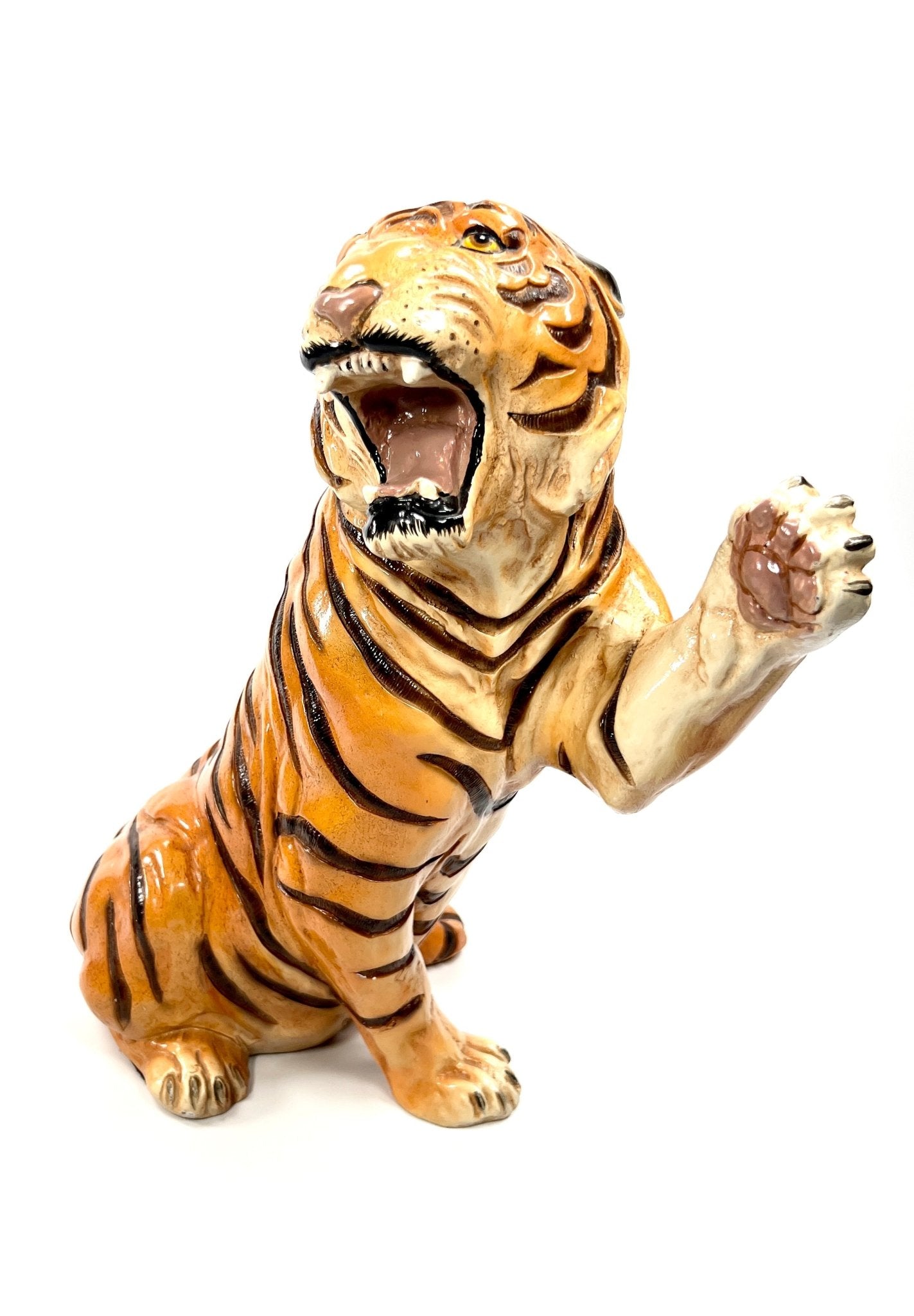 Roaring Tiger Statue - Georgie's NYC - Decor