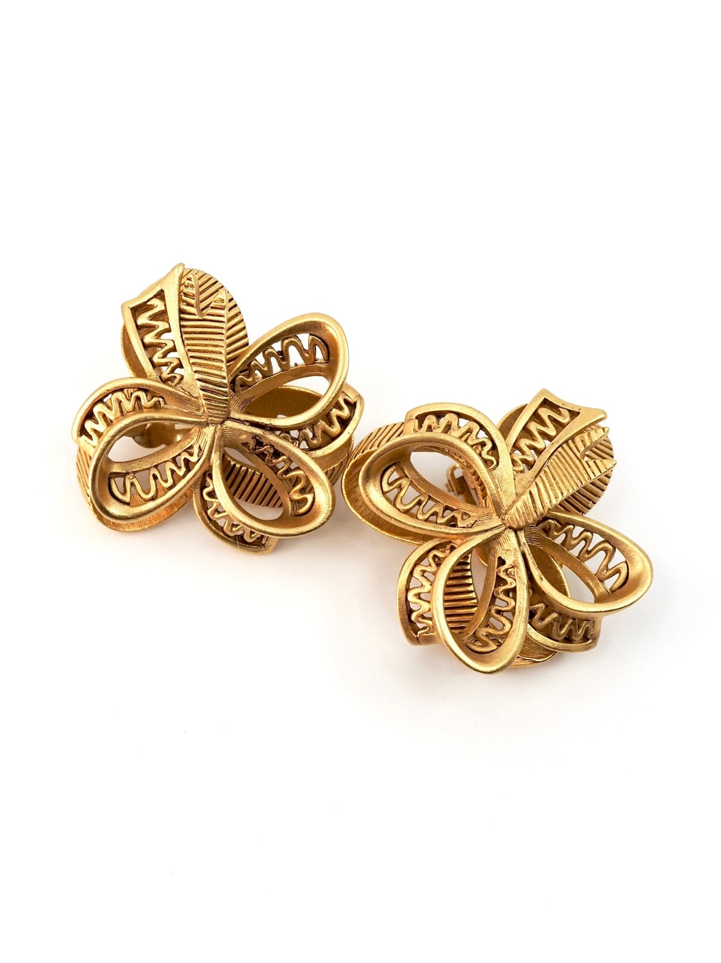 80s Oscar de la Renta Matte Gold Ribbon Earrings - Georgie's NYC - Earrings
