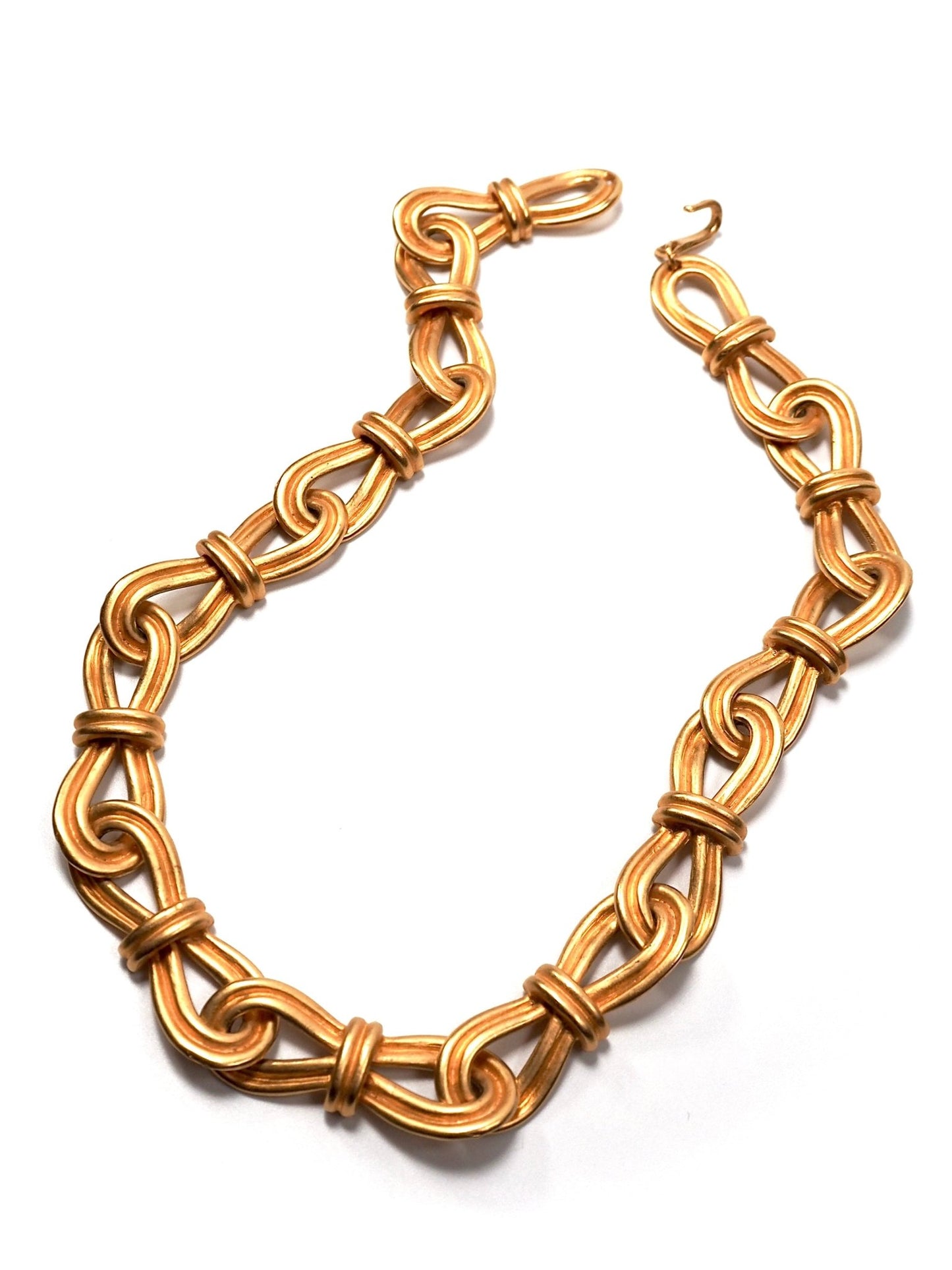 Matte Gold Knot Link Necklace - Georgie's NYC - Necklaces