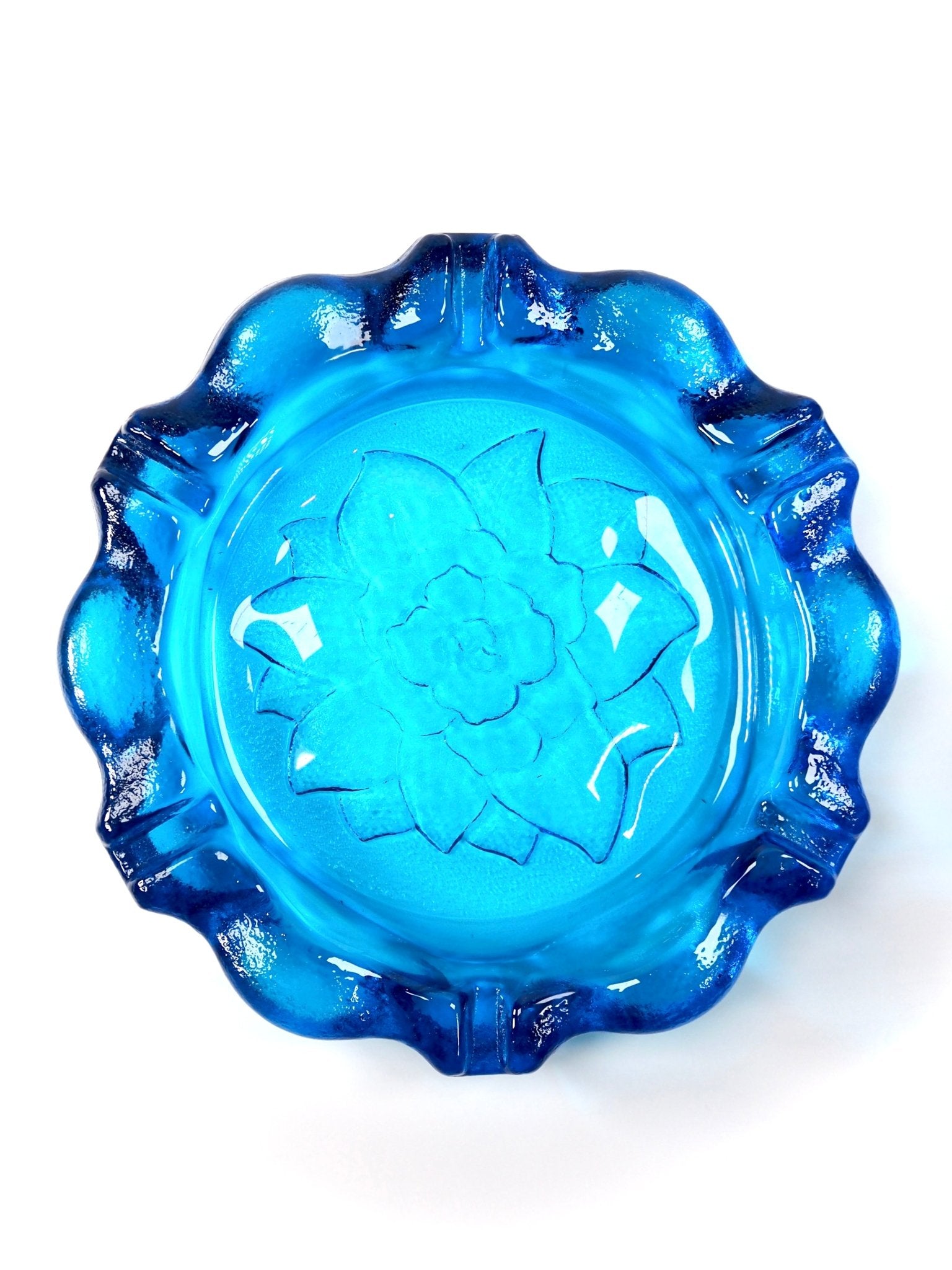 Vintage Tiara Exclusive Indiana Glass Horizon Blue sold Lotus 9.5” Ashtray Heavy.